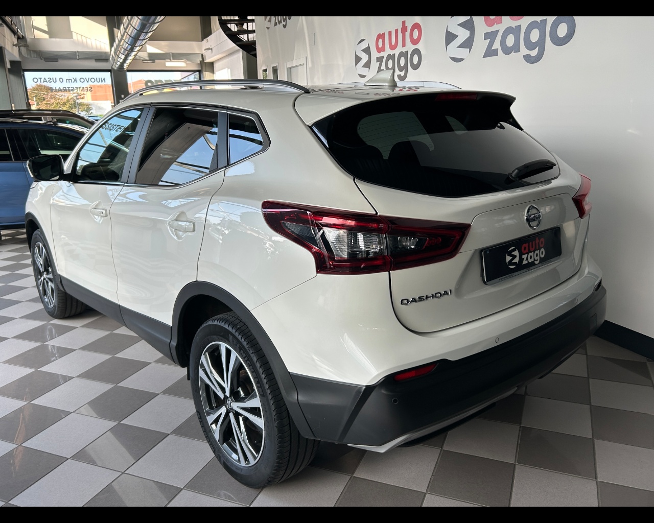 Nissan Qashqai 2ª serie - Qashqai 1.5 dCi 115 CV N-Connecta - immagine 4