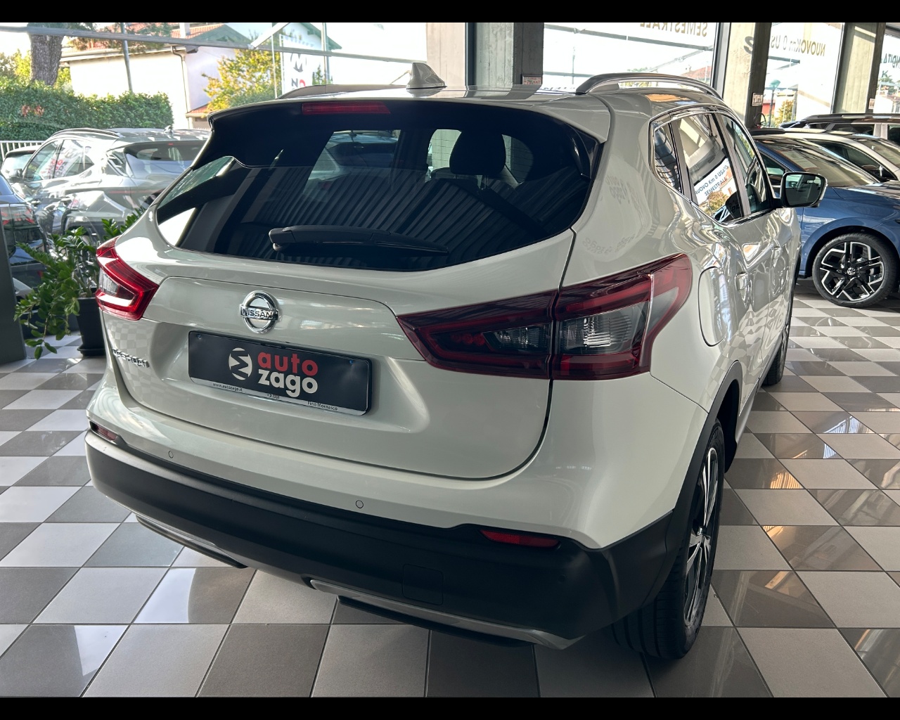 Nissan Qashqai 2ª serie - Qashqai 1.5 dCi 115 CV N-Connecta - immagine 5