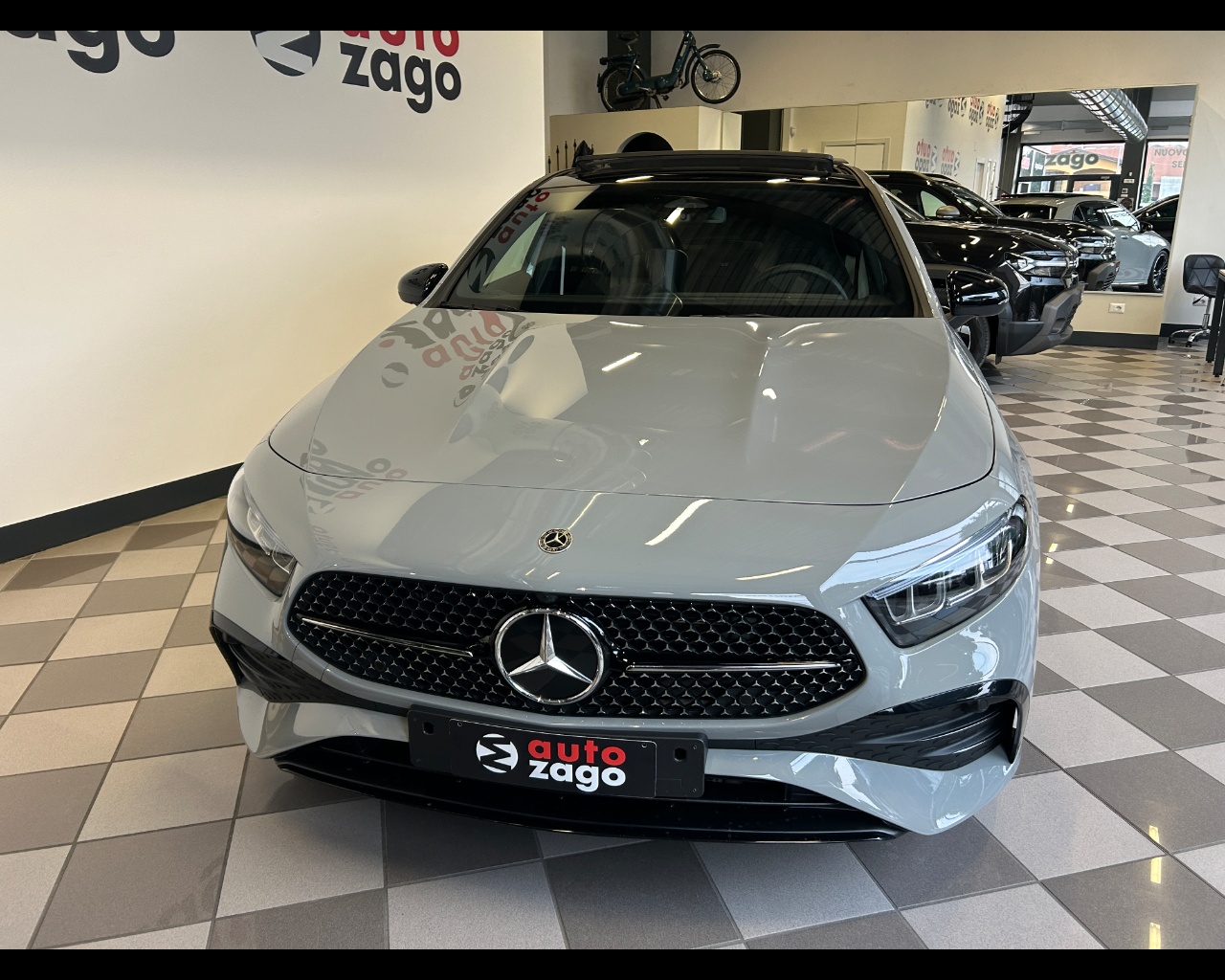 Mercedes-benz Classe a (w177) A 200 Automatic AMG Line Premium - immagine 17