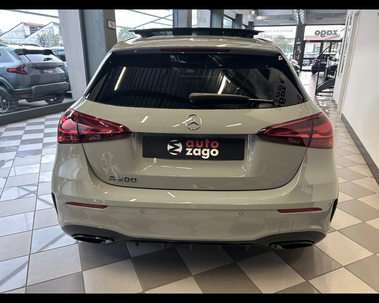 Mercedes-benz Classe a (w177) A 200 Automatic AMG Line Premium - immagine 20