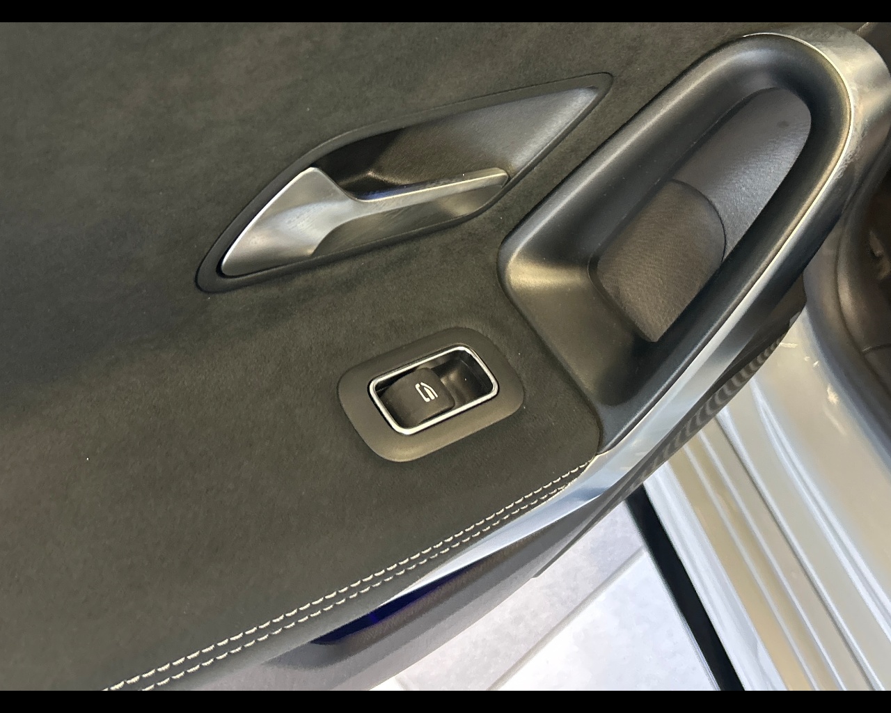 Mercedes-benz Classe a (w177) A 200 Automatic AMG Line Premium - immagine 34