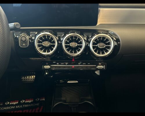 Mercedes-benz Classe a (w177) A 200 Automatic AMG Line Premium - immagine 39