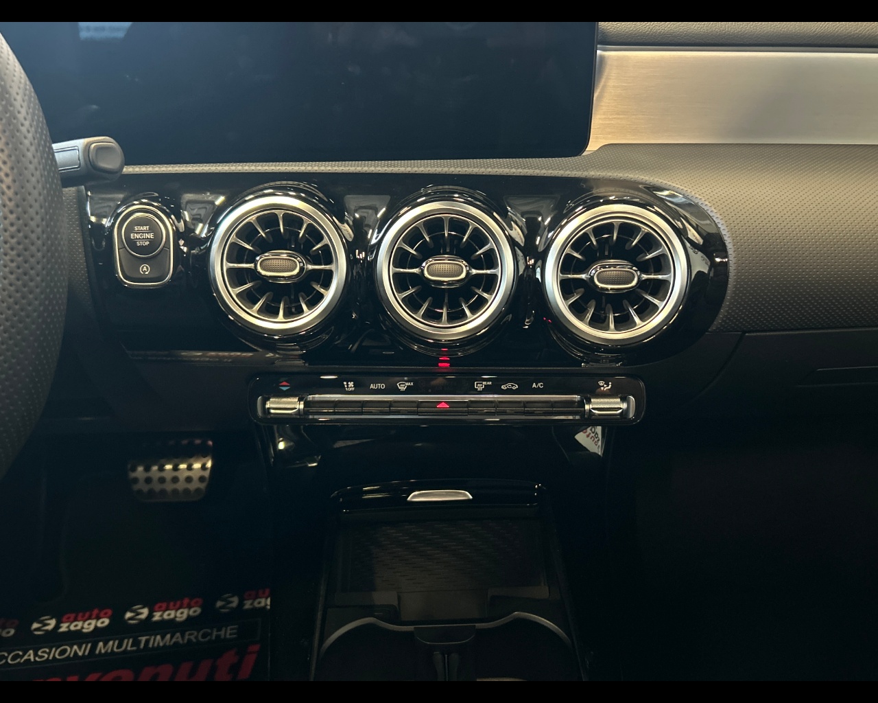 Mercedes-benz Classe a (w177) A 200 Automatic AMG Line Premium - immagine 39