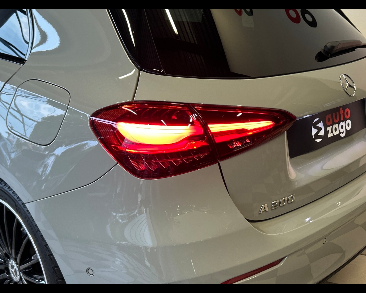 Mercedes-benz Classe a (w177) A 200 Automatic AMG Line Premium - immagine 45