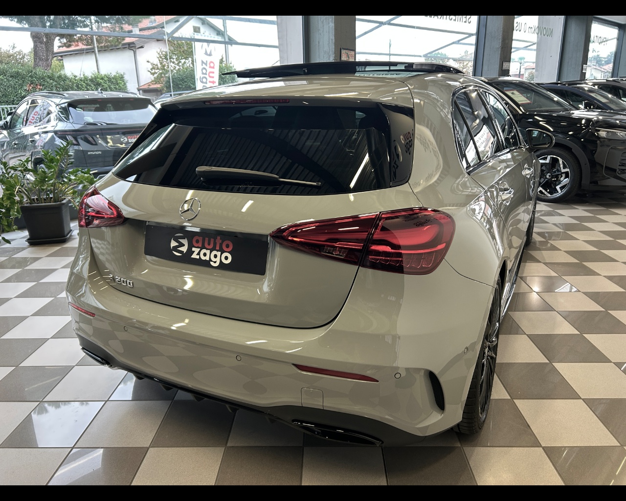 Mercedes-benz Classe a (w177) A 200 Automatic AMG Line Premium - immagine 5