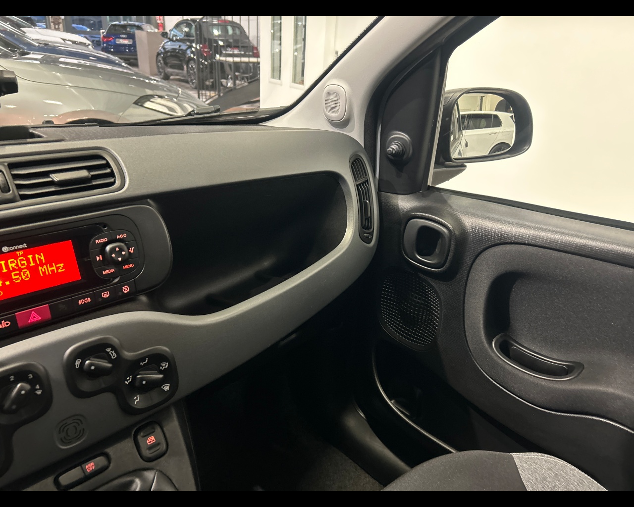 Fiat Panda 3ª serie Panda 1.0 FireFly S&S Hybrid City Life - immagine 23