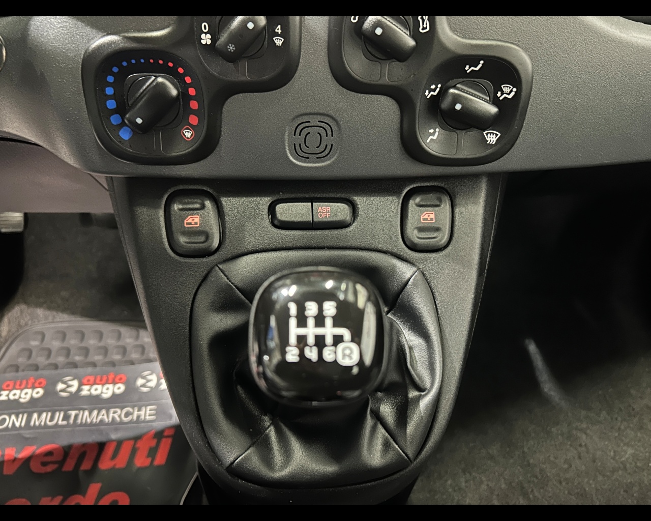 Fiat Panda 3ª serie Panda 1.0 FireFly S&S Hybrid City Life - immagine 24