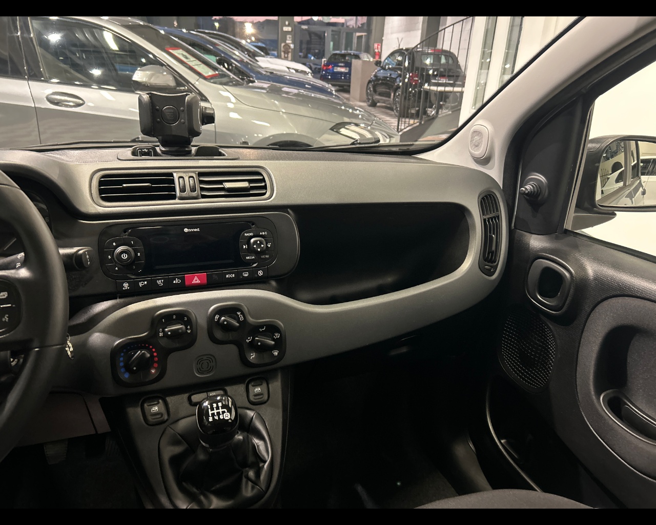 Fiat Panda 3ª serie Panda 1.0 FireFly S&S Hybrid City Life - immagine 31