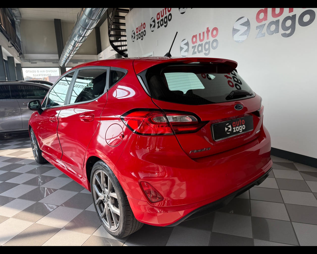 Ford Fiesta 7ª serie - Fiesta 1.0 Ecoboost Hybrid 125 CV DCT 5 po - immagine 19