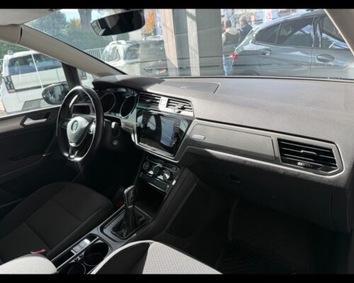 Volkswagen Touran 3ª serie Touran 1.6 TDI 115 CV SCR DSG Comfortline BlueMotion Tech. - immagine 12