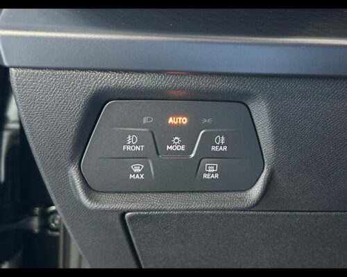 Cupra Leon 1.5 Hybrid 150 CV DSG - immagine 31