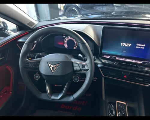 Cupra Leon 1.5 Hybrid 150 CV DSG - immagine 39