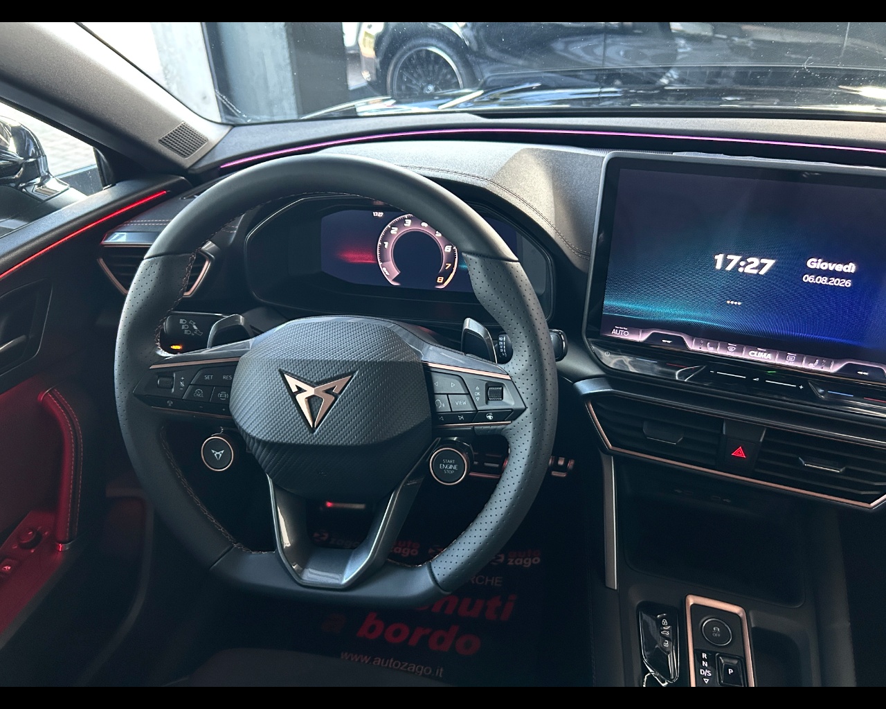 Cupra Leon 1.5 Hybrid 150 CV DSG - immagine 39