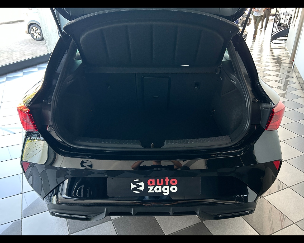 Cupra Leon 1.5 Hybrid 150 CV DSG - immagine 45