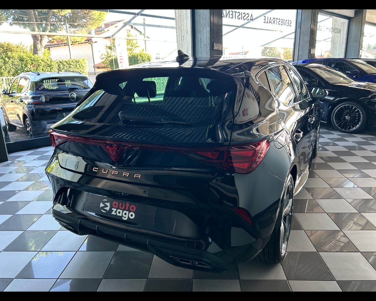 Cupra Leon 1.5 Hybrid 150 CV DSG - immagine 5