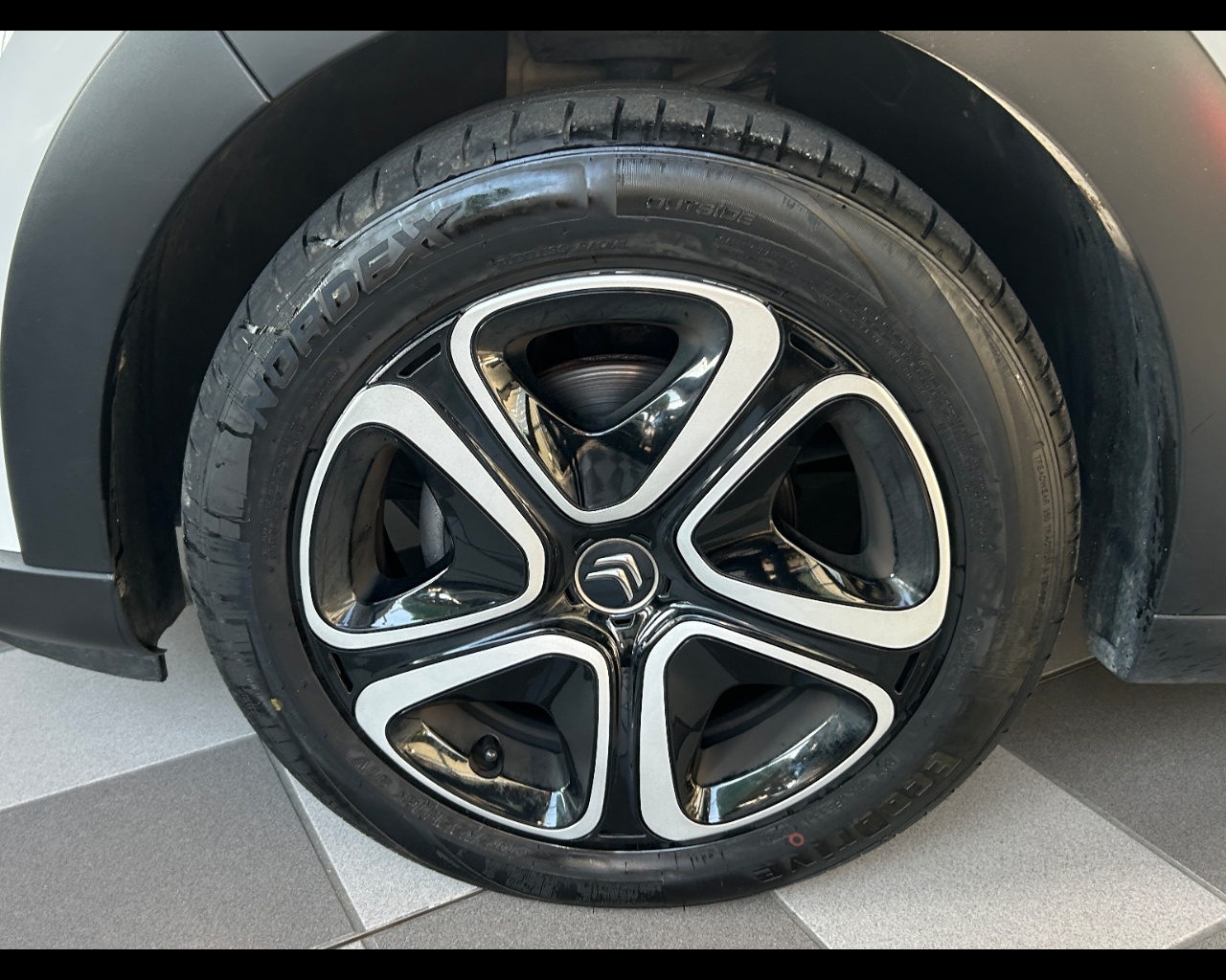 Citroen C3 3ª serie C3 PureTech 83 S&S Shine Pack - immagine 2