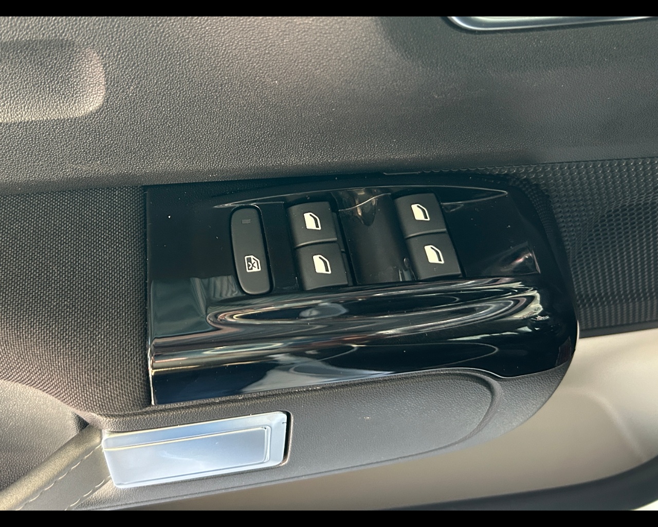 Citroen C3 3ª serie C3 PureTech 83 S&S Shine Pack - immagine 7