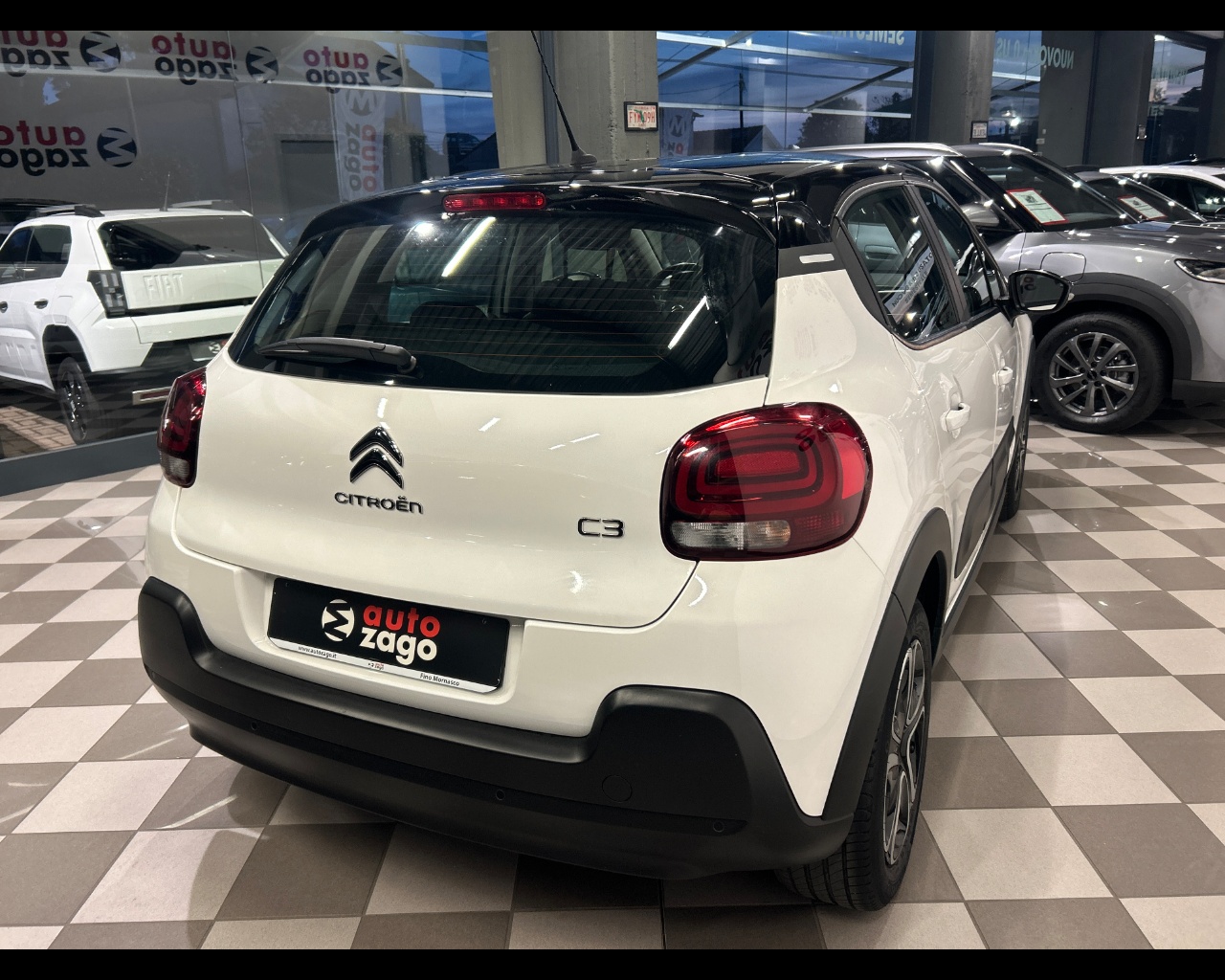 Citroen C3 3ª serie C3 PureTech 83 S&S Shine Pack - immagine 5